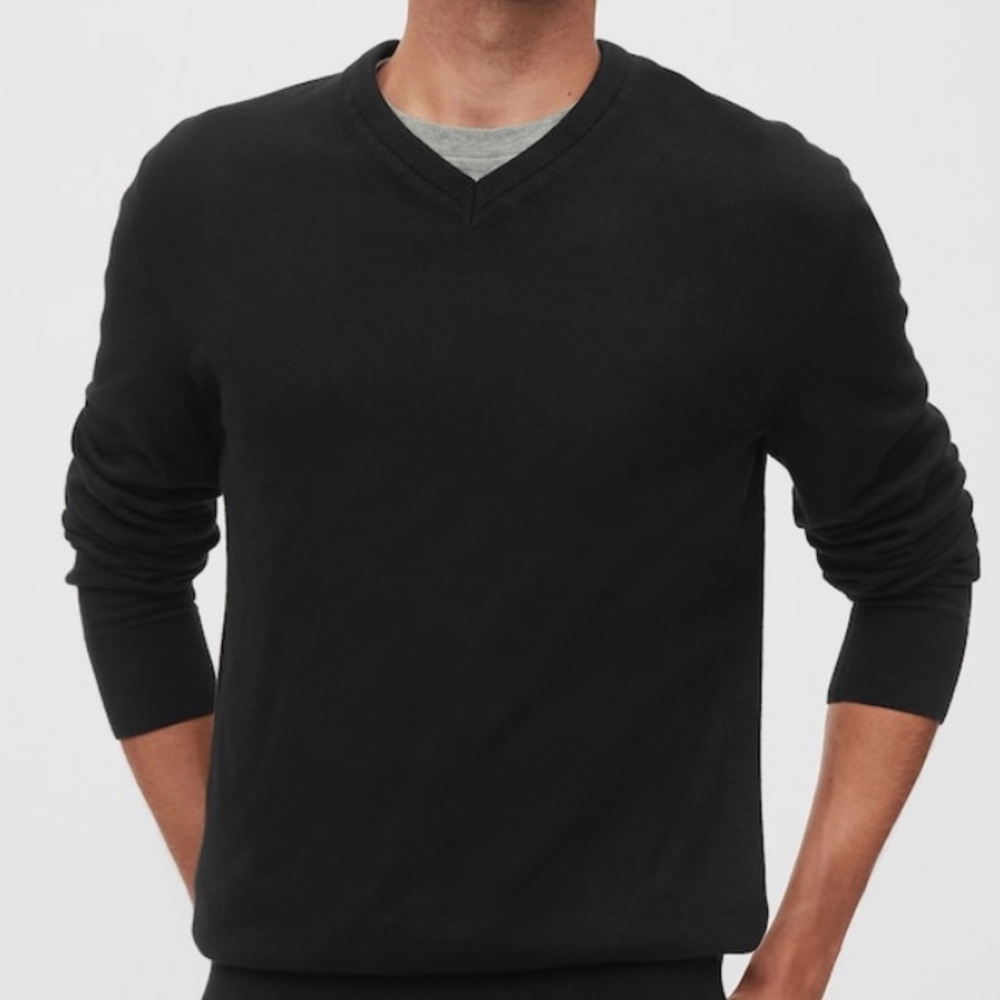 Men’s Mainstay V-Neck Sweater from GAP
